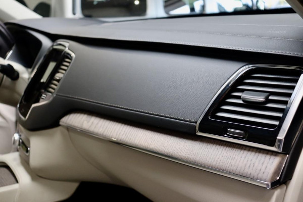 Volvo XC90 T8 AWD R Inscription Exclusive Massage|PANO|HUD