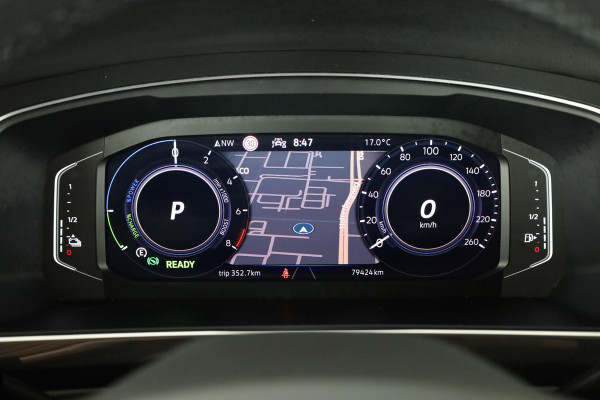 Volkswagen Tiguan 1.4 TSI eHybrid R-Line Business+ Navigatie | 20" LM Velgen | Led Plus Koplampen | Elek Bediende Achterklep |