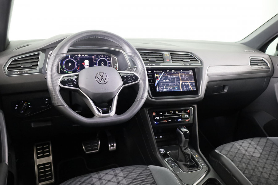 Volkswagen Tiguan 1.4 TSI eHybrid R-Line Business+ Navigatie | 20" LM Velgen | Led Plus Koplampen | Elek Bediende Achterklep |