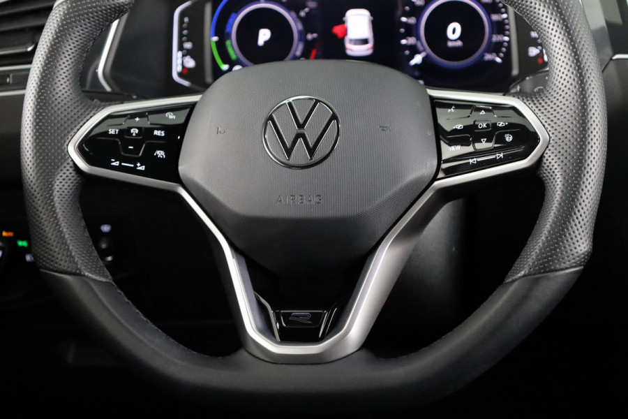 Volkswagen Tiguan 1.4 TSI eHybrid R-Line Business+ Navigatie | 20" LM Velgen | Led Plus Koplampen | Elek Bediende Achterklep |