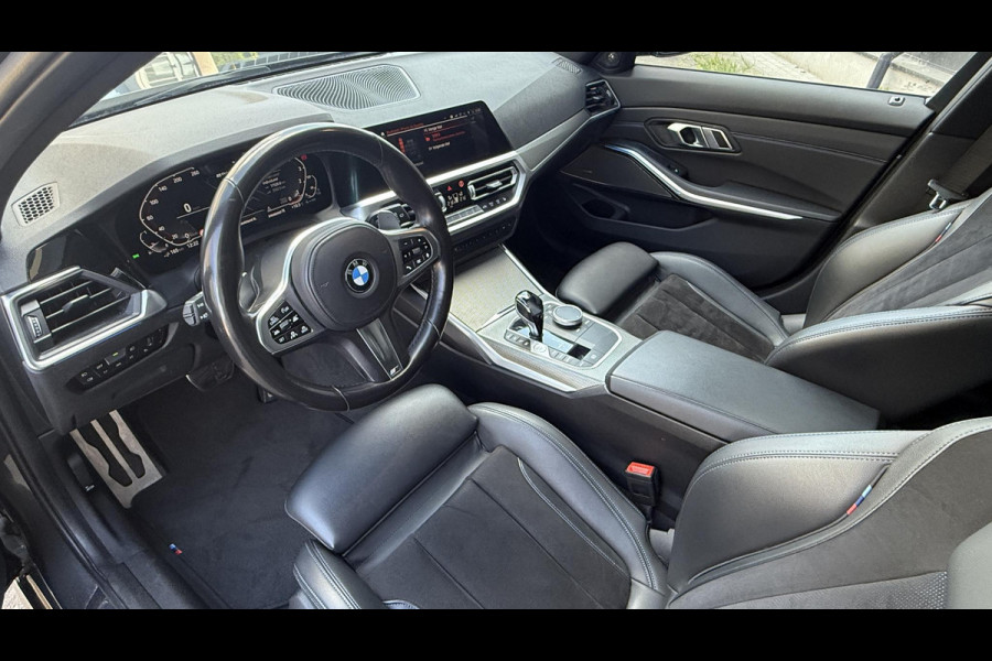 BMW 3 Serie Touring 330e M-Sport High Executive | Pano | H/K | Trekhaak