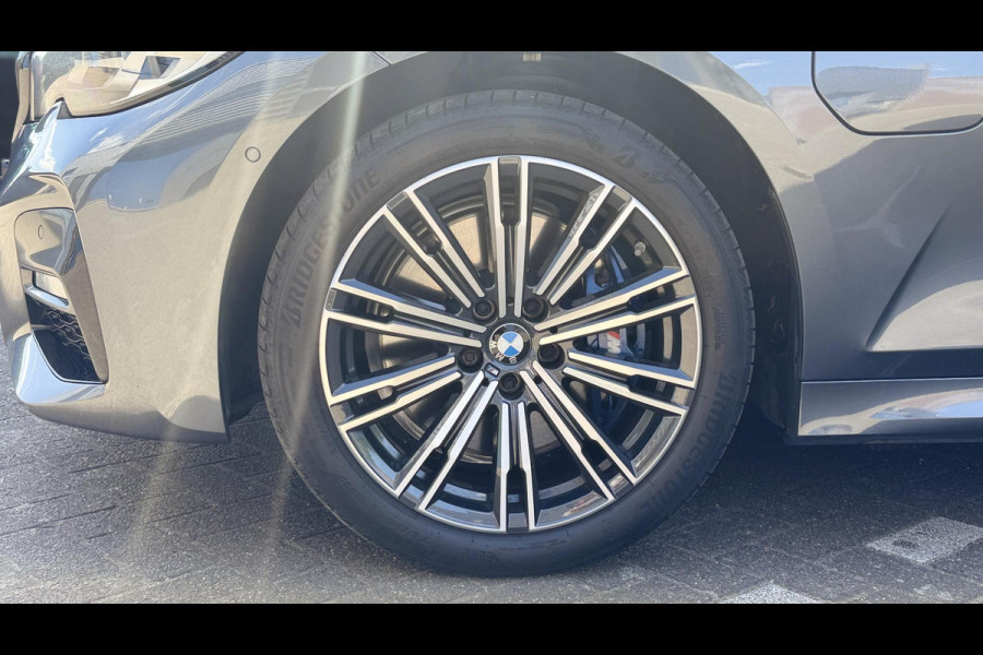 BMW 3 Serie Touring 330e M-Sport High Executive | Pano | H/K | Trekhaak