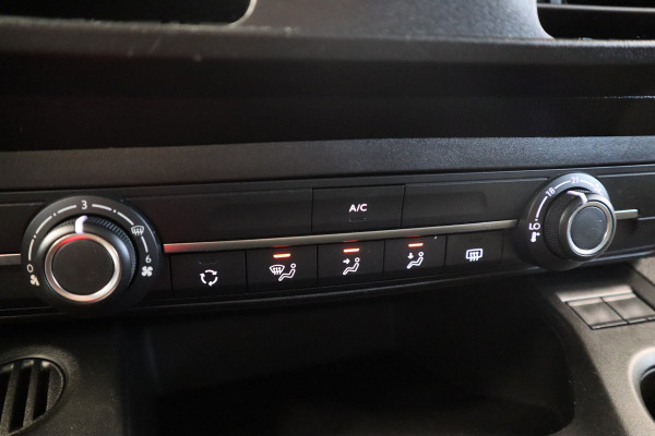 Citroën Berlingo 1.5 BlueHDI Club PLUS Navigatie 16LMV Airco en Cruise Control 3pers uitv