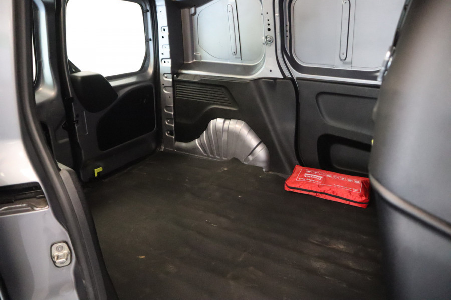Citroën Berlingo 1.5 BlueHDI Club PLUS Navigatie 16LMV Airco en Cruise Control 3pers uitv