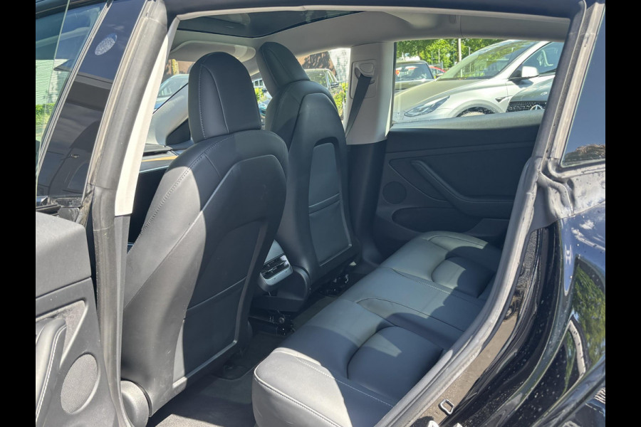 Tesla Model 3 Standard RWD Plus 60 kWh AUTOPILOT | LEDER | RIJKLAAR INCL. 12 MND,. BOVAGGARANTIE