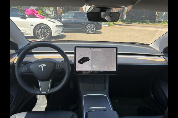 Tesla Model 3 Standard RWD Plus 60 kWh AUTOPILOT | LEDER | RIJKLAAR INCL. 12 MND,. BOVAGGARANTIE