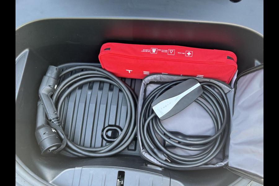 Tesla Model 3 Standard RWD Plus 60 kWh AUTOPILOT | LEDER | RIJKLAAR INCL. 12 MND,. BOVAGGARANTIE
