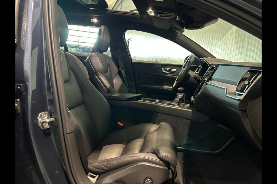Volvo V60 T4 Aut. Momentum Pro Leder Parkeercamera Stoelverwarming 190pk