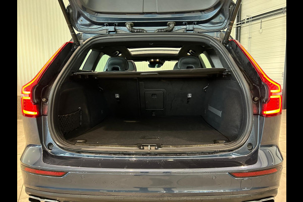 Volvo V60 T4 Aut. Momentum Pro Leder Parkeercamera Stoelverwarming 190pk