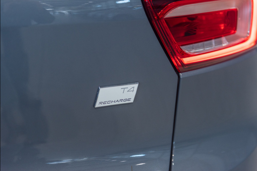 Volvo XC40 T4 Aut. Plug-in Hybrid Plus Leder Facelift 211pk