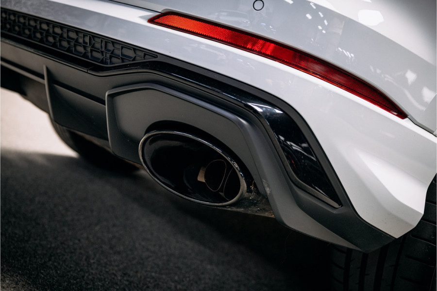 Audi RSQ3 TFSI RS RSQ3 | Carbon | Elek. stoelen | Camera | stoel verwarming.