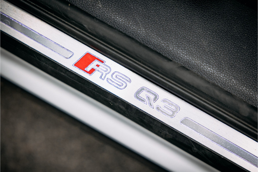 Audi RSQ3 TFSI RS RSQ3 | Carbon | Elek. stoelen | Camera | stoel verwarming.