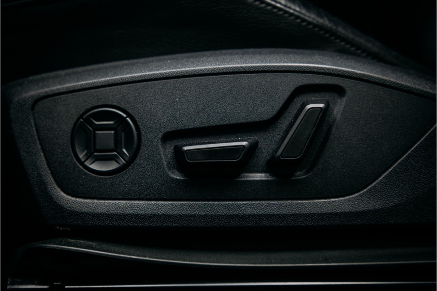 Audi RSQ3 TFSI RS RSQ3 | Carbon | Elek. stoelen | Camera | stoel verwarming.