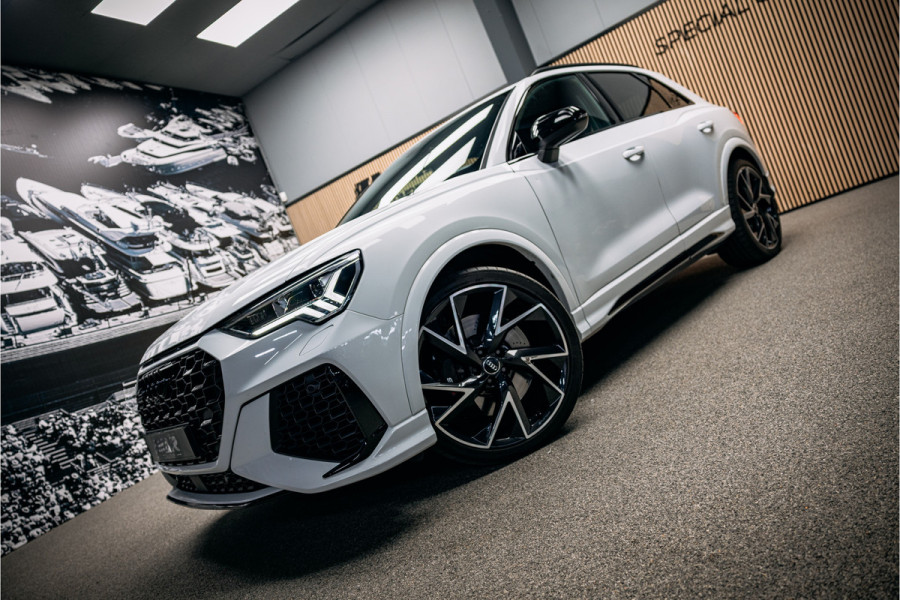 Audi RSQ3 TFSI RS RSQ3 | Carbon | Elek. stoelen | Camera | stoel verwarming.