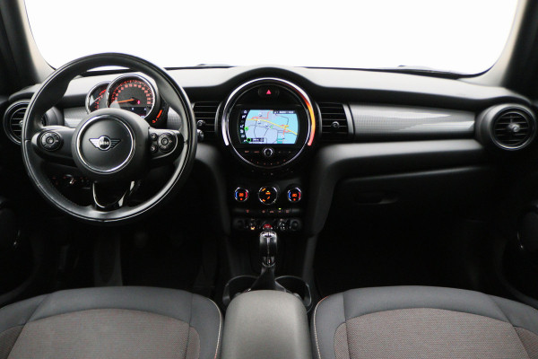 MINI Mini 1.5 Cooper Business Edition 5- Deurs, Apple Carplay, LED, Climate, Cruise, Navigatie, PDC