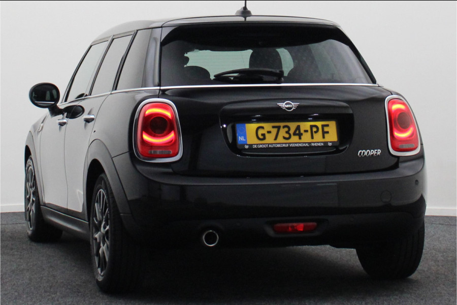 MINI Mini 1.5 Cooper Business Edition 5- Deurs, Apple Carplay, LED, Climate, Cruise, Navigatie, PDC