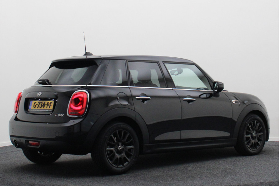 MINI Mini 1.5 Cooper Business Edition 5- Deurs, Apple Carplay, LED, Climate, Cruise, Navigatie, PDC