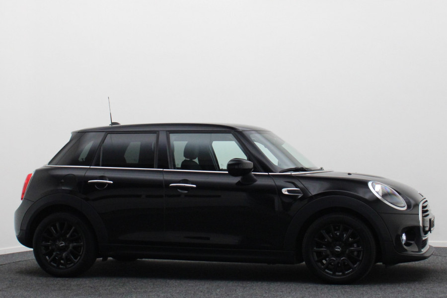 MINI Mini 1.5 Cooper Business Edition 5- Deurs, Apple Carplay, LED, Climate, Cruise, Navigatie, PDC