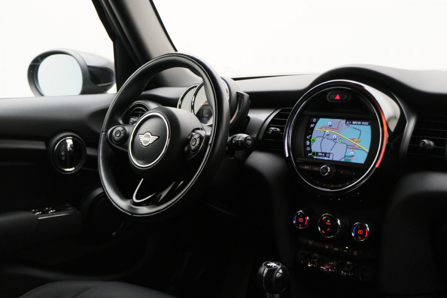 MINI Mini 1.5 Cooper Business Edition 5- Deurs, Apple Carplay, LED, Climate, Cruise, Navigatie, PDC