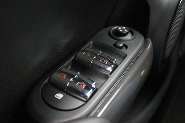 MINI Mini 1.5 Cooper Business Edition 5- Deurs, Apple Carplay, LED, Climate, Cruise, Navigatie, PDC