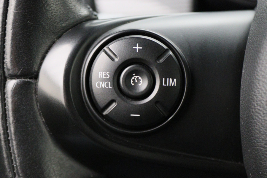 MINI Mini 1.5 Cooper Business Edition 5- Deurs, Apple Carplay, LED, Climate, Cruise, Navigatie, PDC