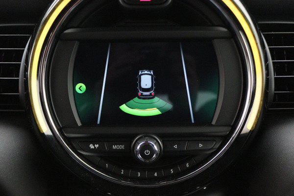 MINI Mini 1.5 Cooper Business Edition 5- Deurs, Apple Carplay, LED, Climate, Cruise, Navigatie, PDC