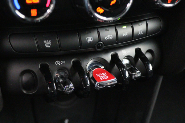 MINI Mini 1.5 Cooper Business Edition 5- Deurs, Apple Carplay, LED, Climate, Cruise, Navigatie, PDC