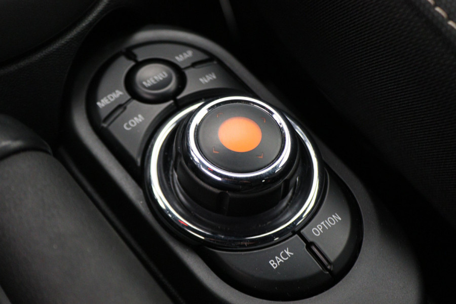 MINI Mini 1.5 Cooper Business Edition 5- Deurs, Apple Carplay, LED, Climate, Cruise, Navigatie, PDC