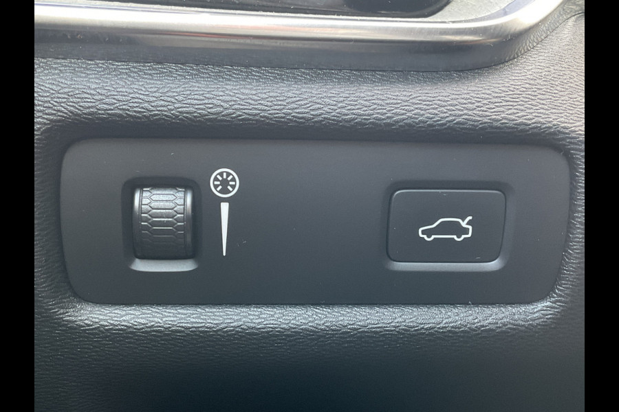 Volvo V60 2.0 D3 Inscription Automaat Leder Stoel/Stuurverw Adap.Cruise Cam Carplay 92603KM!