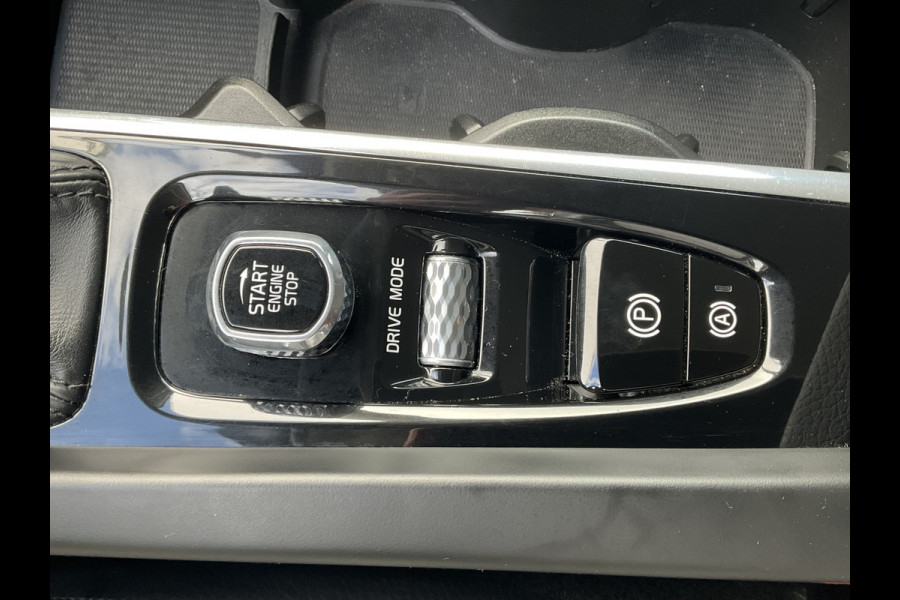 Volvo V60 2.0 D3 Inscription Automaat Leder Stoel/Stuurverw Adap.Cruise Cam Carplay 92603KM!
