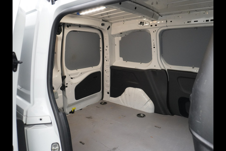 Opel Combo 1.5D L1H1 Edition PLUS, Trekhaak, Navigatie, Cruise Control