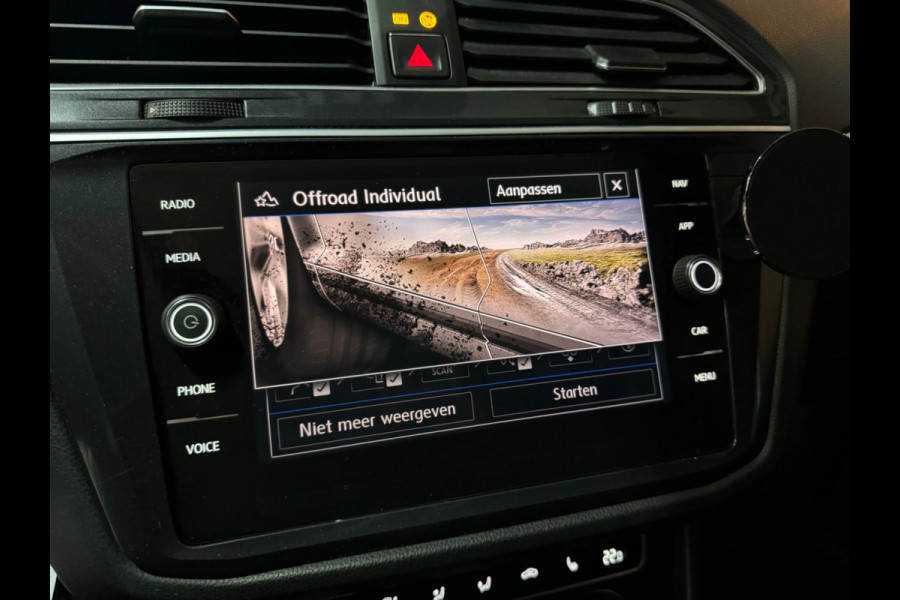 Volkswagen Tiguan 1.4 TSI 4Motion Highline Garantie Trekhaak CarPlay Camera PDC ACC Lane StuurVW StoelVW Off-Road Rijklaar