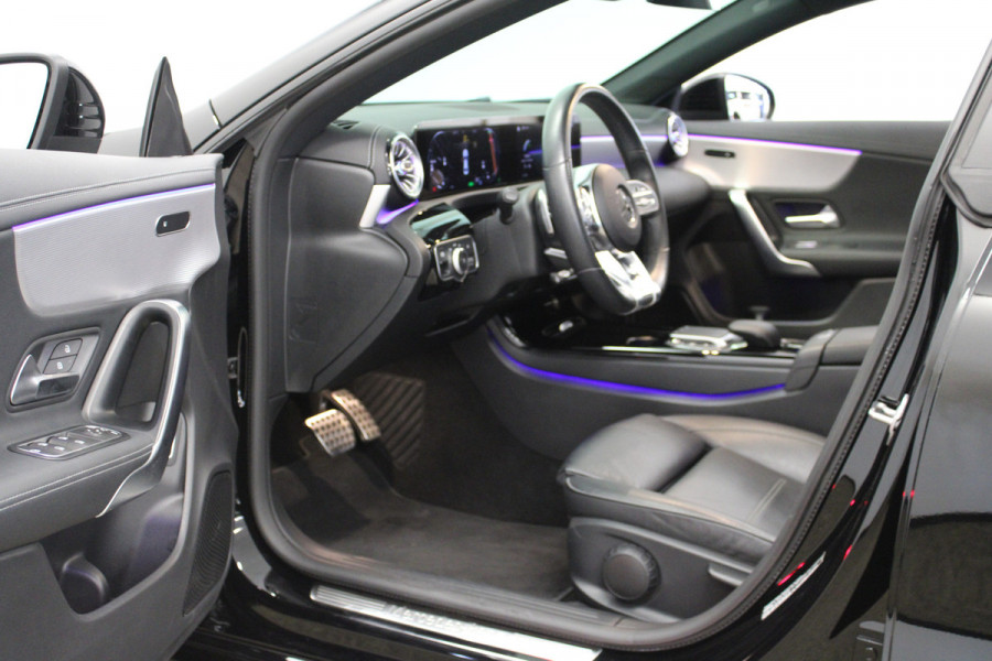 Mercedes-Benz CLA-Klasse 250 e AMG Premium Plus Pano|Sfeer|Augmented|Dodehoek|Night.