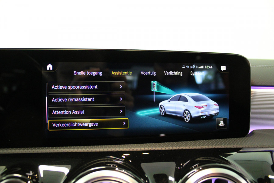 Mercedes-Benz CLA-Klasse 250 e AMG Premium Plus Pano|Sfeer|Augmented|Dodehoek|Night.