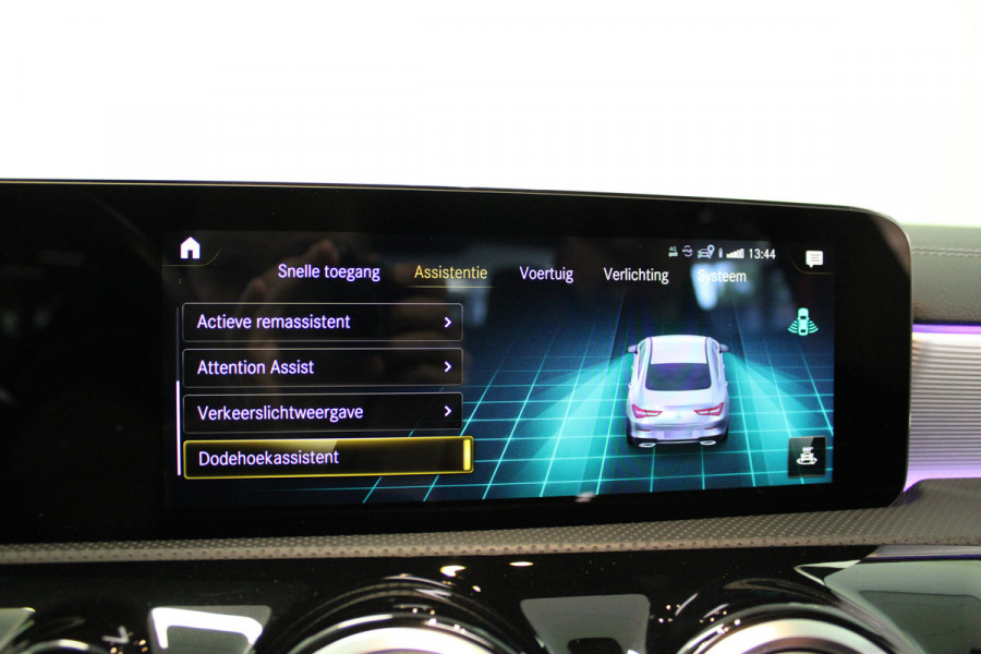 Mercedes-Benz CLA-Klasse 250 e AMG Premium Plus Pano|Sfeer|Augmented|Dodehoek|Night.