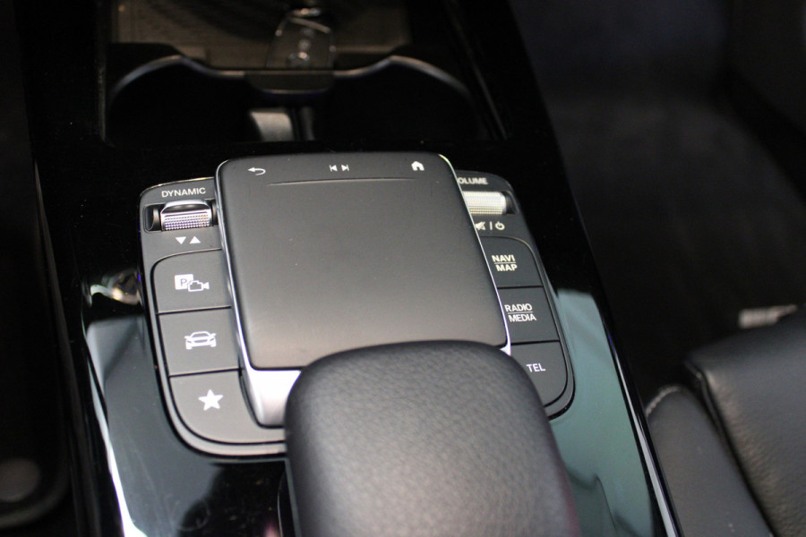 Mercedes-Benz CLA-Klasse 250 e AMG Premium Plus Pano|Sfeer|Augmented|Dodehoek|Night.