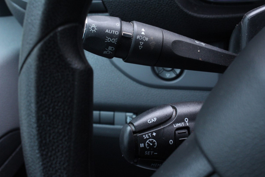 Peugeot Expert 2.0 BlueHDI 120 Premium 1eEIG! HUD LEER CARPLAY CAMERA '21