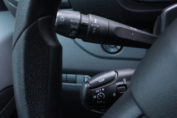 Peugeot Expert 2.0 BlueHDI 120 Premium 1eEIG! HUD LEER CARPLAY CAMERA '21