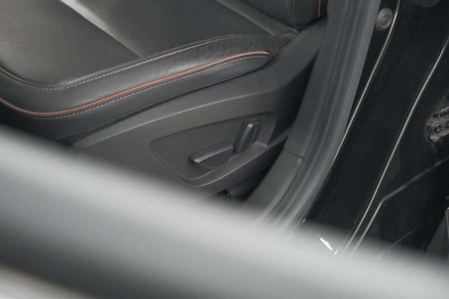 Renault Captur TCe 130 EDC Initiale Paris | 360 Camera | Adaptieve Cruise Control | BOSE Audio | Pack Winter