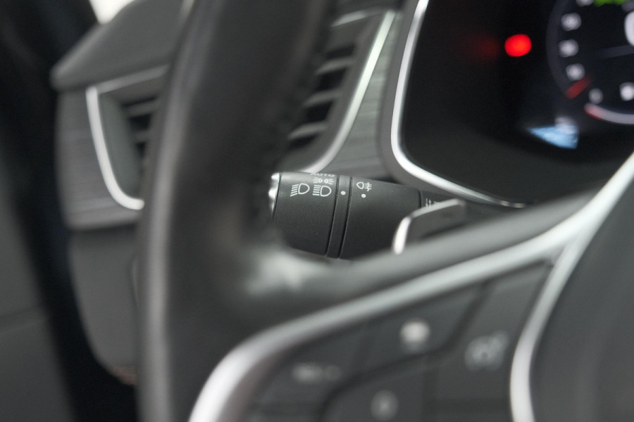 Renault Captur TCe 130 EDC Initiale Paris | 360 Camera | Adaptieve Cruise Control | BOSE Audio | Pack Winter