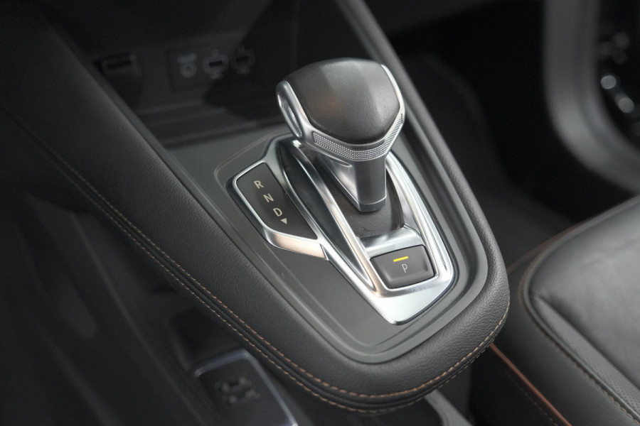 Renault Captur TCe 130 EDC Initiale Paris | 360 Camera | Adaptieve Cruise Control | BOSE Audio | Pack Winter