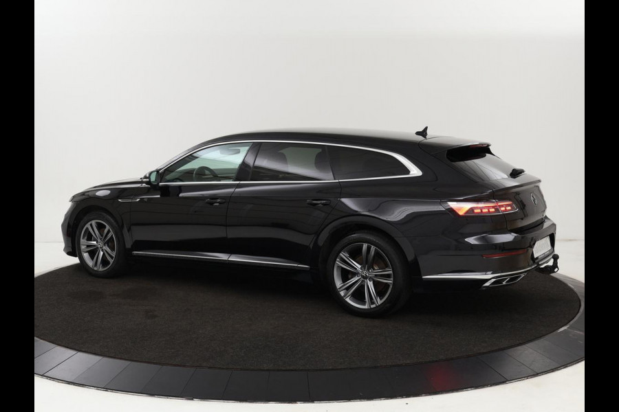 Volkswagen Arteon Shooting Brake 1.4 TSI eHybrid R-Line | Trekhaak | Stoelverwarming | Carplay | Leder/Alcantara | Adaptive cruise | Achterbankverwarming | Camera | Navigatie | Half leder