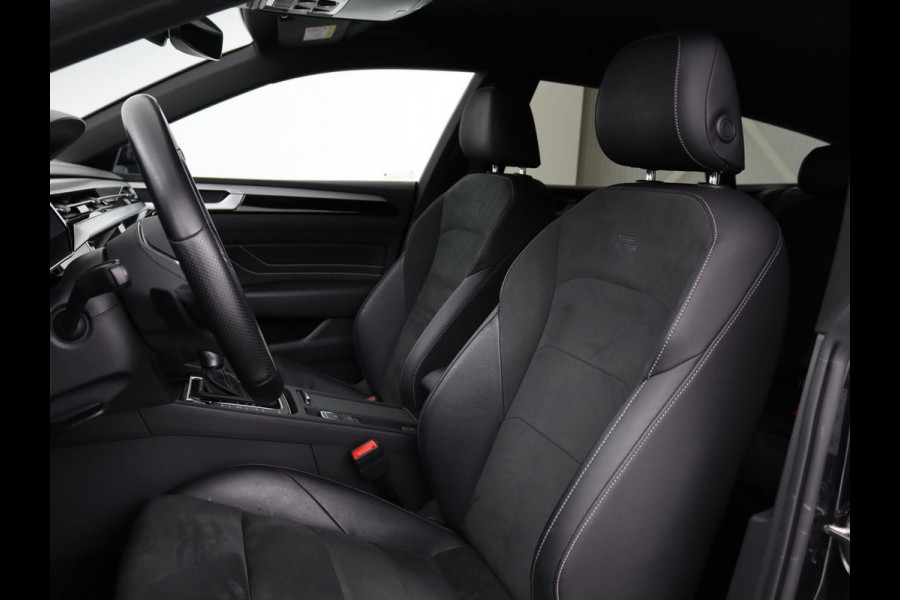 Volkswagen Arteon Shooting Brake 1.4 TSI eHybrid R-Line | Trekhaak | Stoelverwarming | Carplay | Leder/Alcantara | Adaptive cruise | Achterbankverwarming | Camera | Navigatie | Half leder