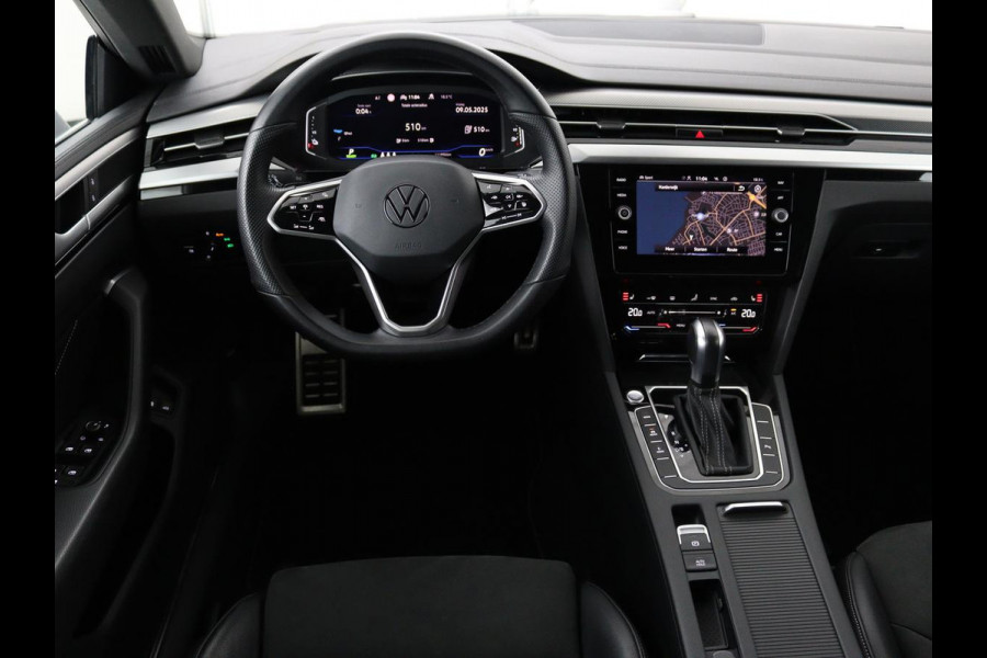 Volkswagen Arteon Shooting Brake 1.4 TSI eHybrid R-Line | Trekhaak | Stoelverwarming | Carplay | Leder/Alcantara | Adaptive cruise | Achterbankverwarming | Camera | Navigatie | Half leder