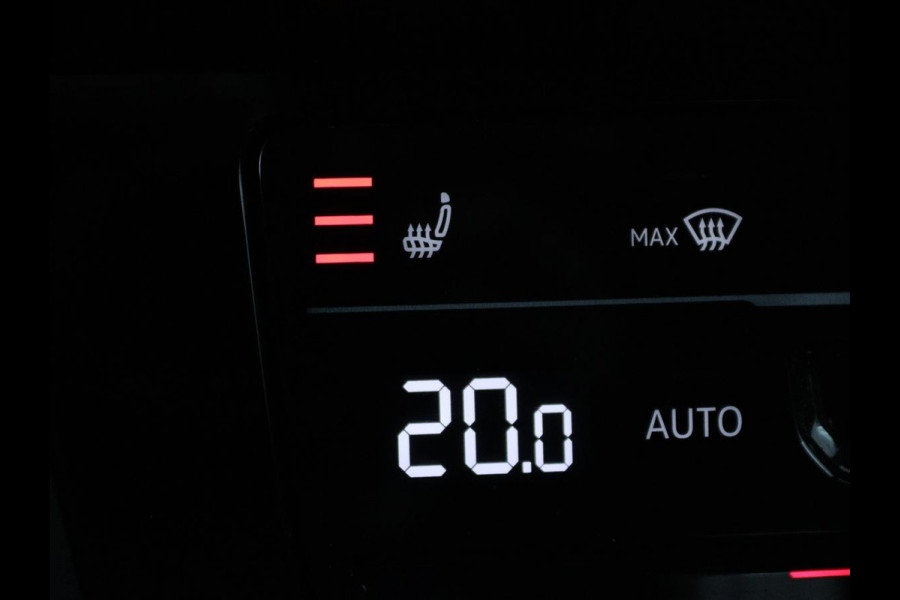 Volkswagen Arteon Shooting Brake 1.4 TSI eHybrid R-Line | Trekhaak | Stoelverwarming | Carplay | Leder/Alcantara | Adaptive cruise | Achterbankverwarming | Camera | Navigatie | Half leder