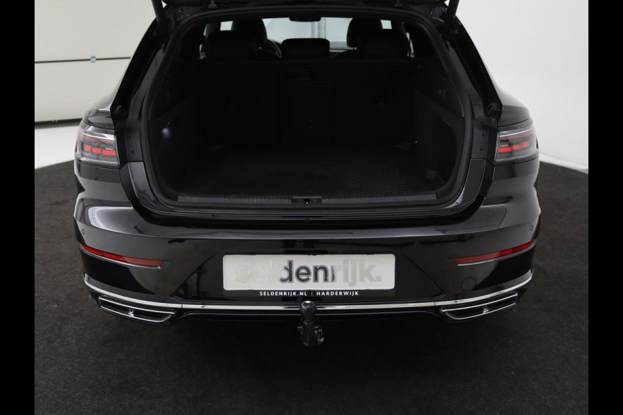 Volkswagen Arteon Shooting Brake 1.4 TSI eHybrid R-Line | Trekhaak | Stoelverwarming | Carplay | Leder/Alcantara | Adaptive cruise | Achterbankverwarming | Camera | Navigatie | Half leder