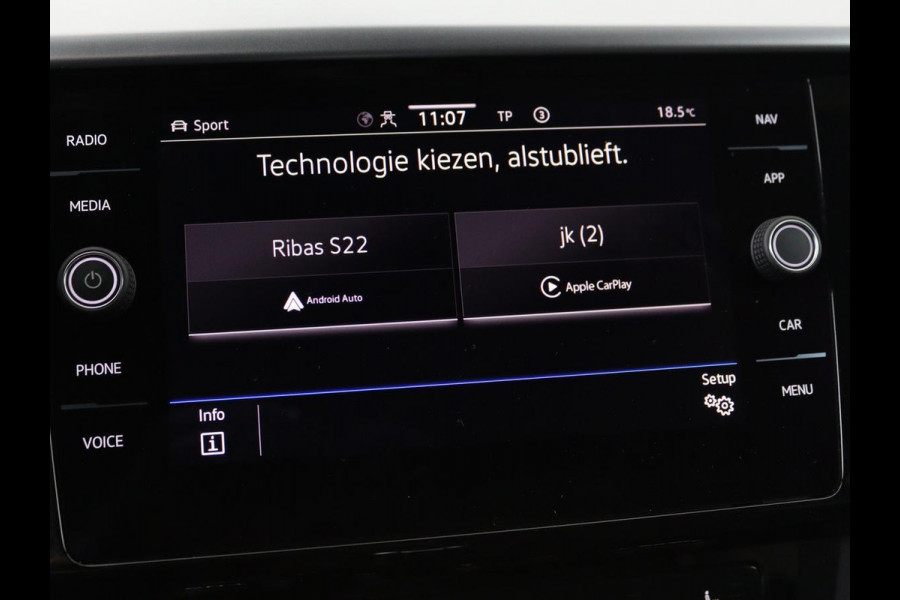 Volkswagen Arteon Shooting Brake 1.4 TSI eHybrid R-Line | Trekhaak | Stoelverwarming | Carplay | Leder/Alcantara | Adaptive cruise | Achterbankverwarming | Camera | Navigatie | Half leder