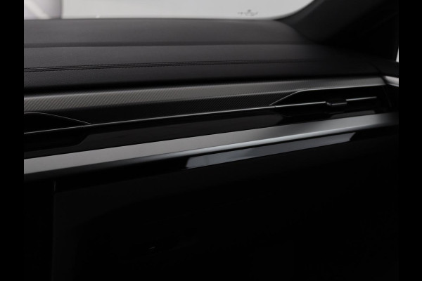 Volkswagen Arteon Shooting Brake 1.4 TSI eHybrid R-Line | Trekhaak | Stoelverwarming | Carplay | Leder/Alcantara | Adaptive cruise | Achterbankverwarming | Camera | Navigatie | Half leder