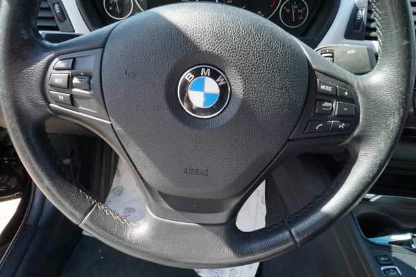 BMW 3 Serie 318i FACELIFT MODEL