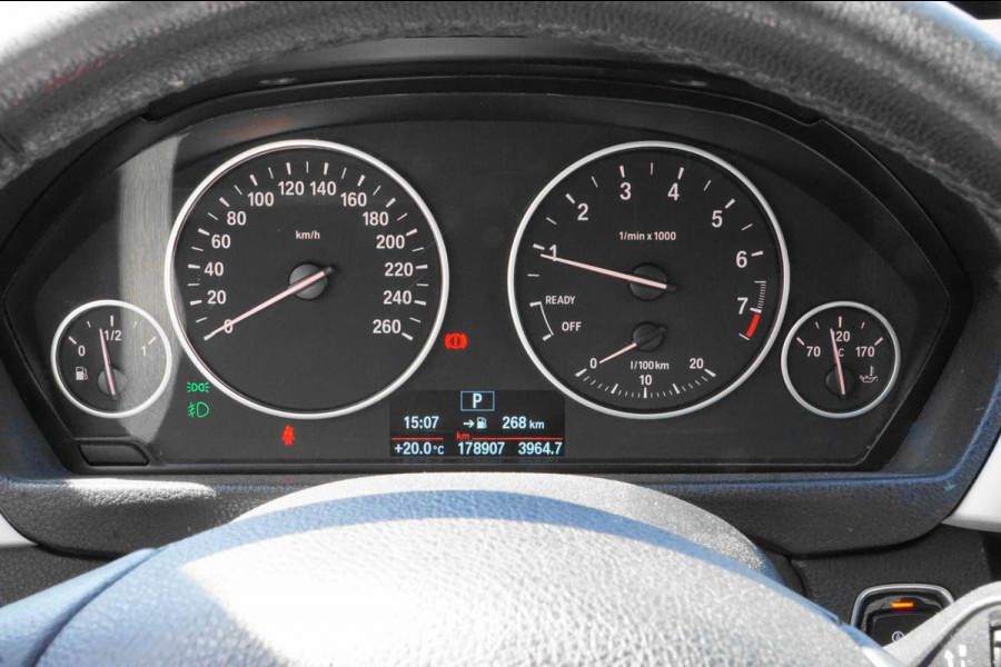 BMW 3 Serie 318i FACELIFT MODEL